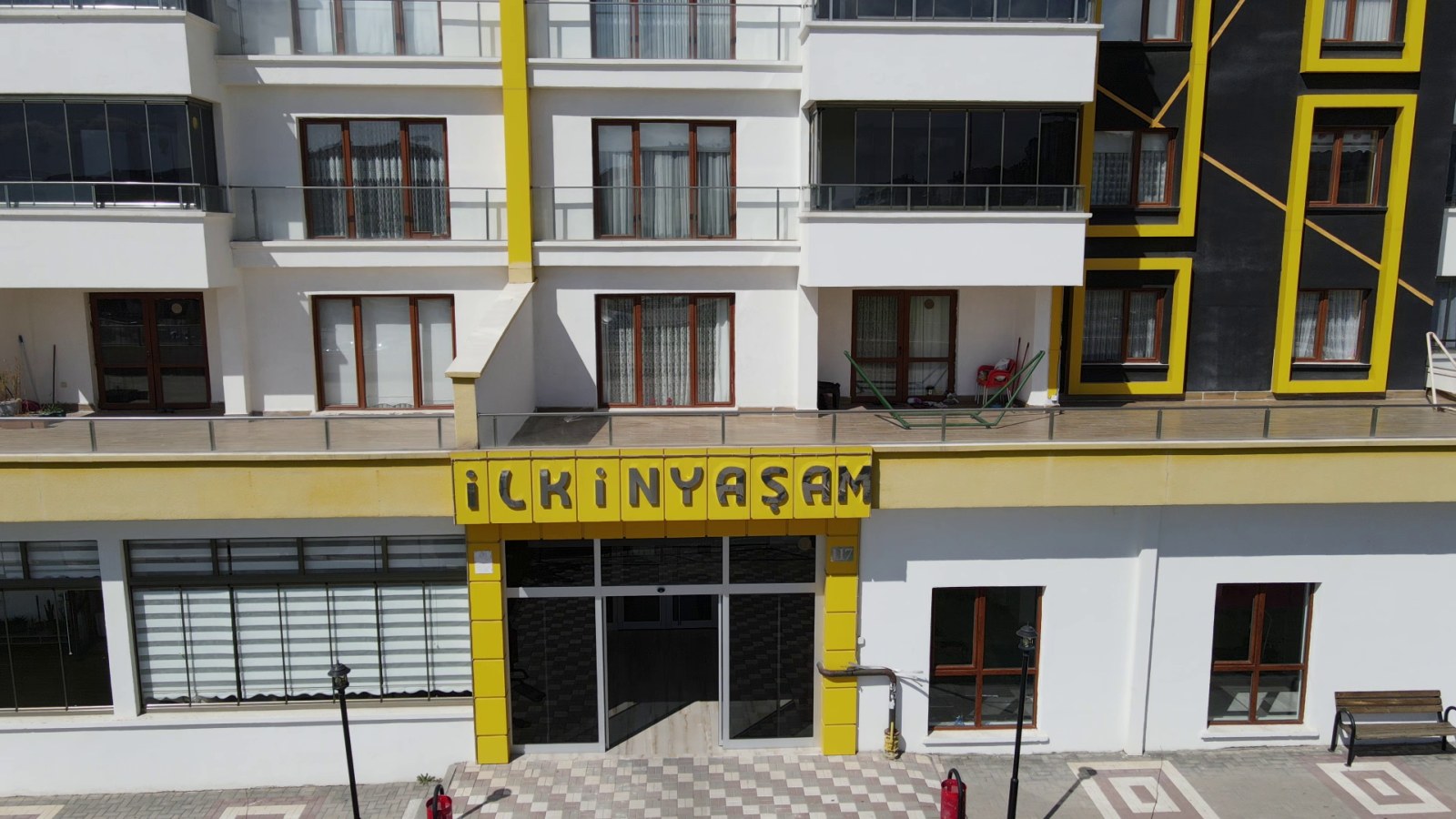 İlkin Yaşam Konutları